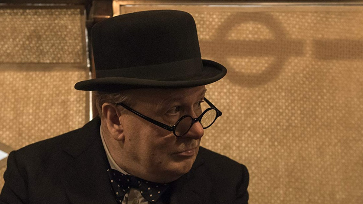 Viaplay nyt: tammikuussa leffateattereissa nähty Darkest Hour - Synkin hetki