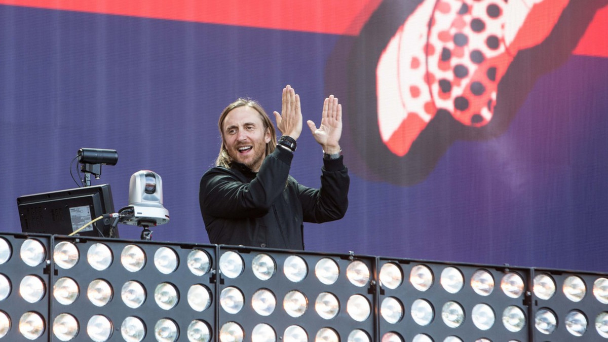 David Guetta julkaisi uuden musavideon - mukana mm. Charli XCX, Skrillex...