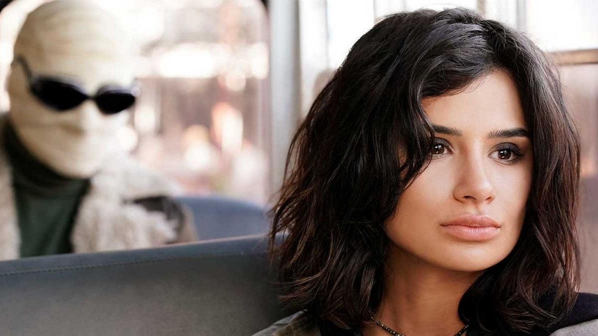 Wow! Doom Patrol -supersankarisarjan Jane eli näyttelijä Diane Guerrero seksikkäissä Instagram-kuvissa