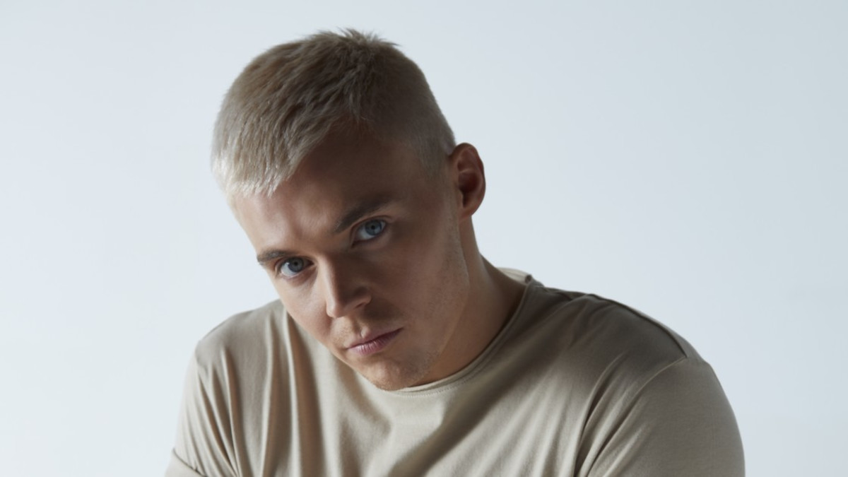 Elias Kaskinen julkaisi uuden singlen Happi loppuu - "tarina luovuttamisen vaikeudesta ja sen aiheuttamasta tuskasta"