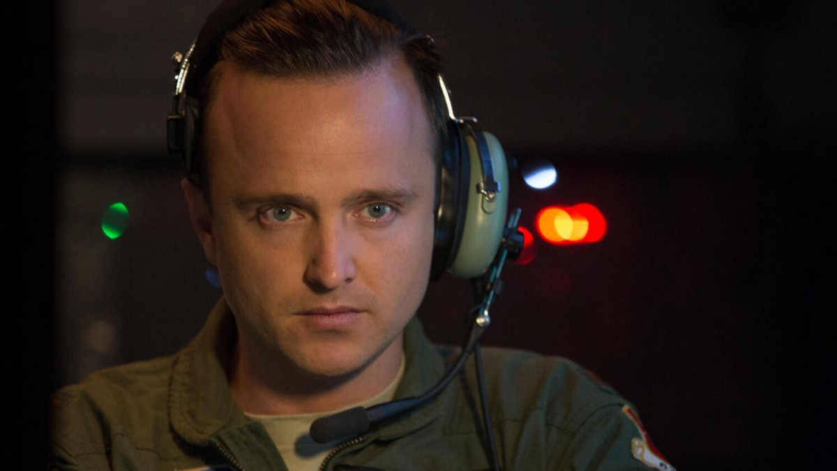Aaron Paul ja Helen Mirren tähdittävät brittitrilleriä Eye in the Sky - Hero tänään