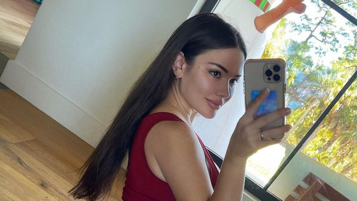 Bikinikurveja kerrakseen! Genesis Lopez, 28, on huikea kaunotar