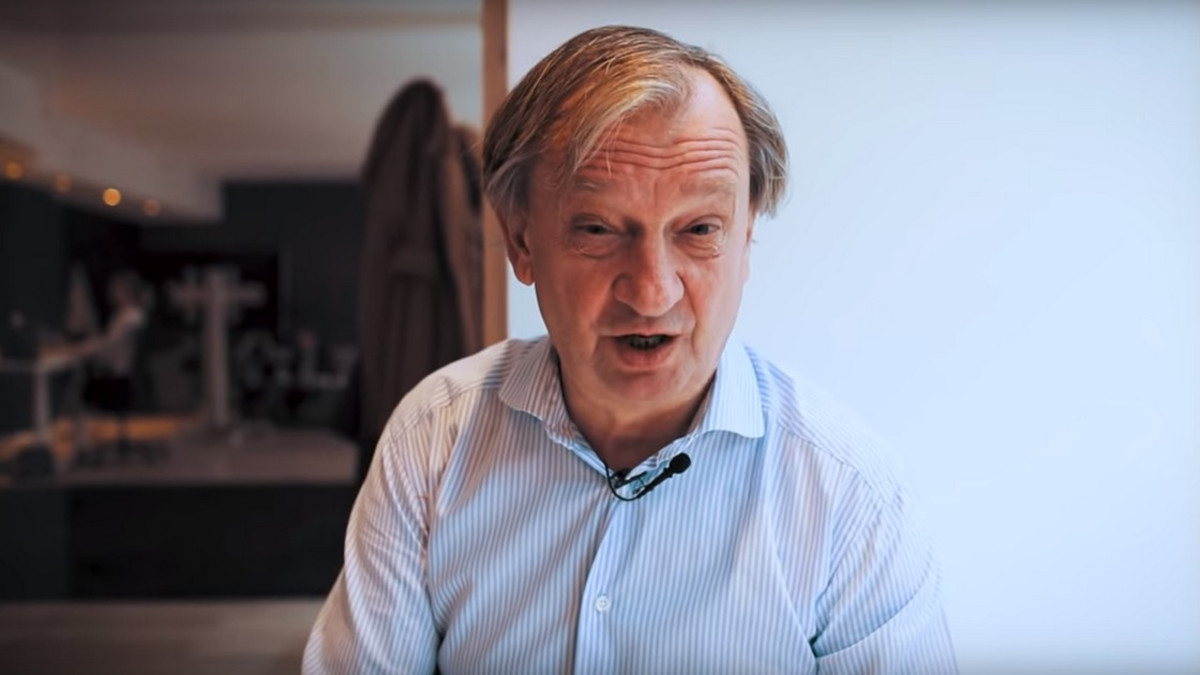 Tipaton tammikuu on aivan turha, väittää Hjallis Harkimo YouTube-videollaan