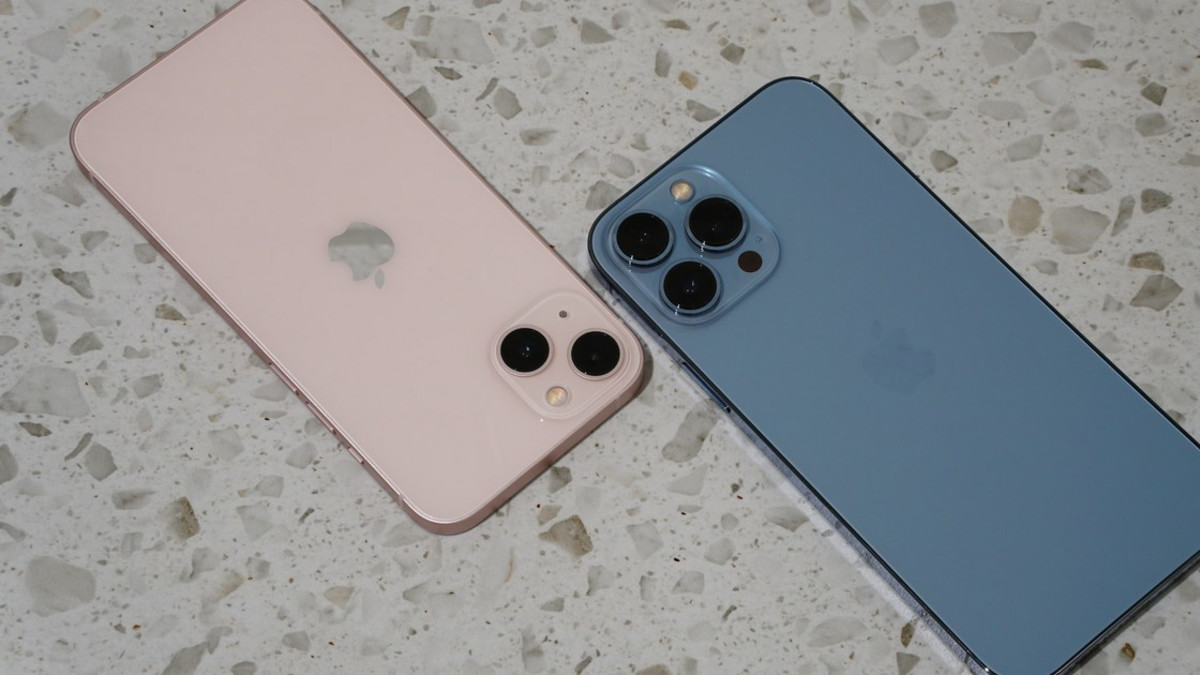 Apple saattaa avata iPhone-puhelimensa kolmannen osapuolen sovelluskaupoille