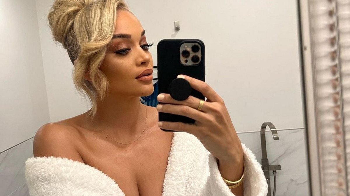 Instagram-tähti Jasmine Sanders: "En julkaise pyllykuvia esitelläkseni pyllyäni..."