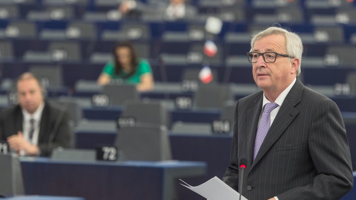 Paljastiko Jean-Claude Juncker avaruusolentojen olemassaolon? Lipsautti puhuessaan parlamentille