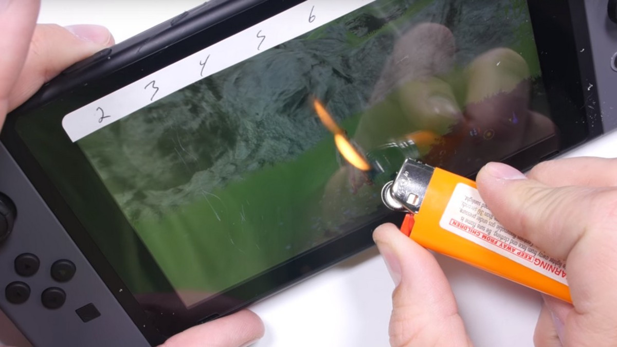 Nintendo Switch -pelikonsolin kestävyys rankkaan testiin