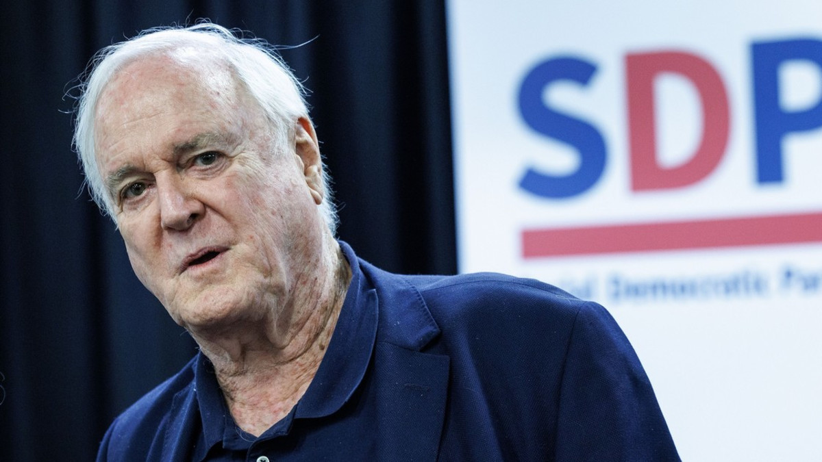 John Cleese sanoo Monty Pythonin olleen "varhaisia kohteita cancel-kulttuurissa"