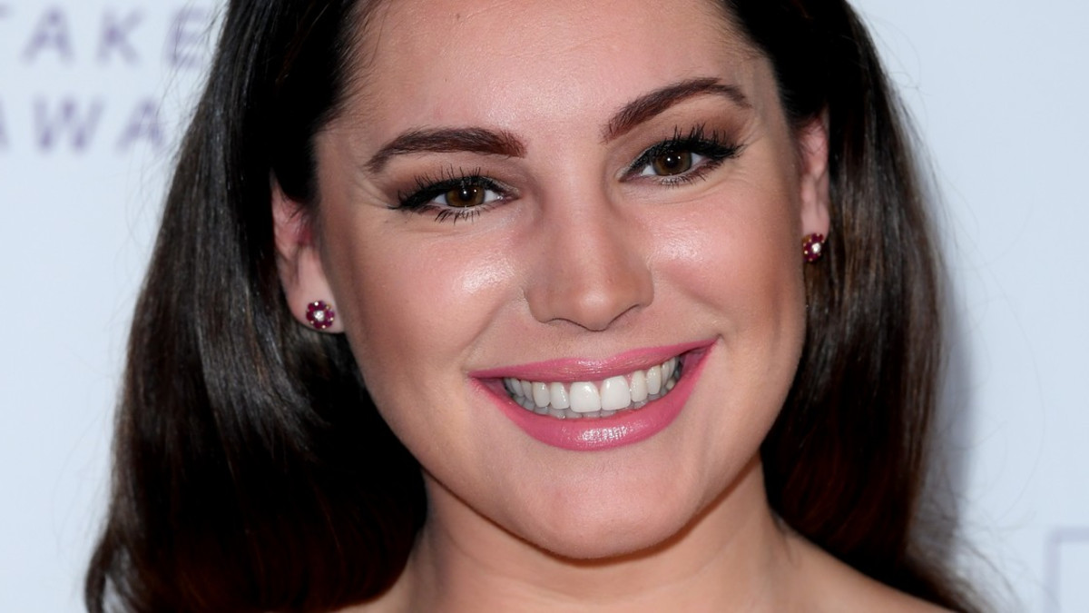 Povipommi Kelly Brook paljasti, mikä oli hänen tykätyin kuvansa 2017 - eikä ihme