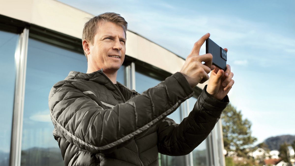 Kimi Räikkönen ja Samsung yhteistyössä - brändilähettiläs ei turhia jaarittele