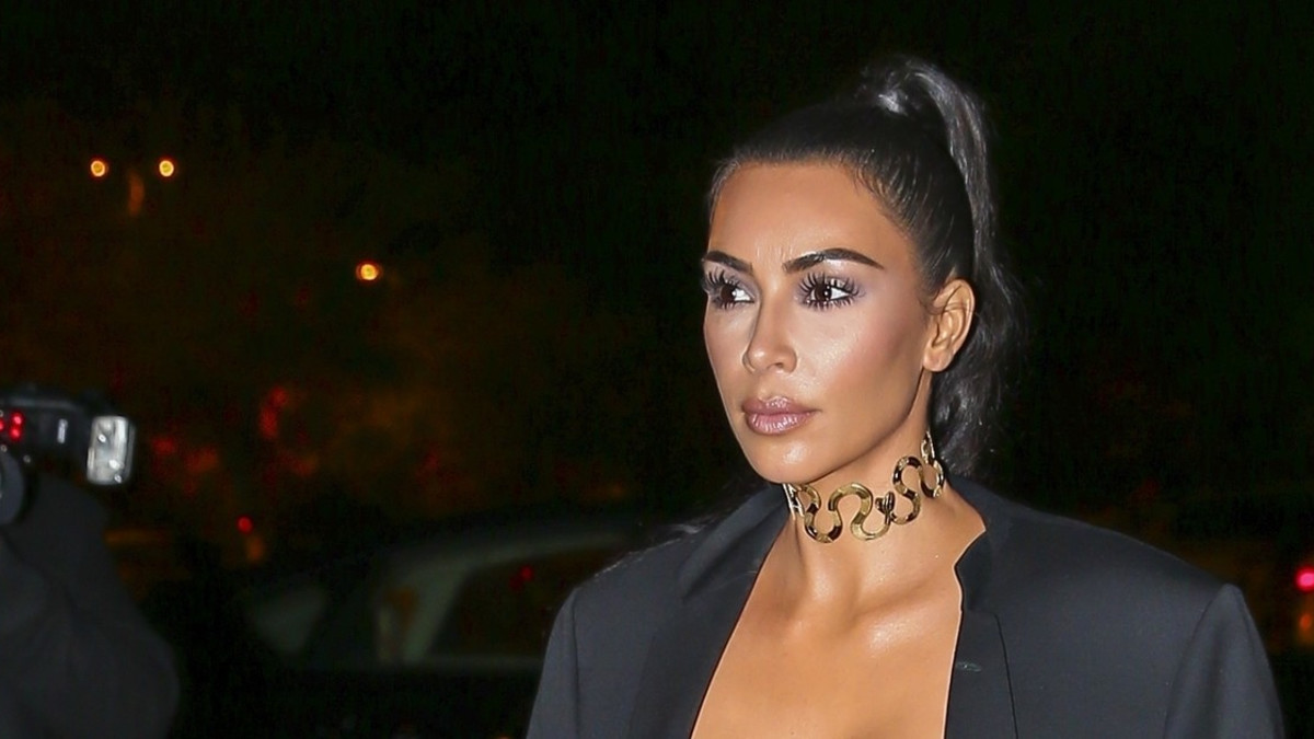 Huh, mikä rintamus, Kim Kardashian