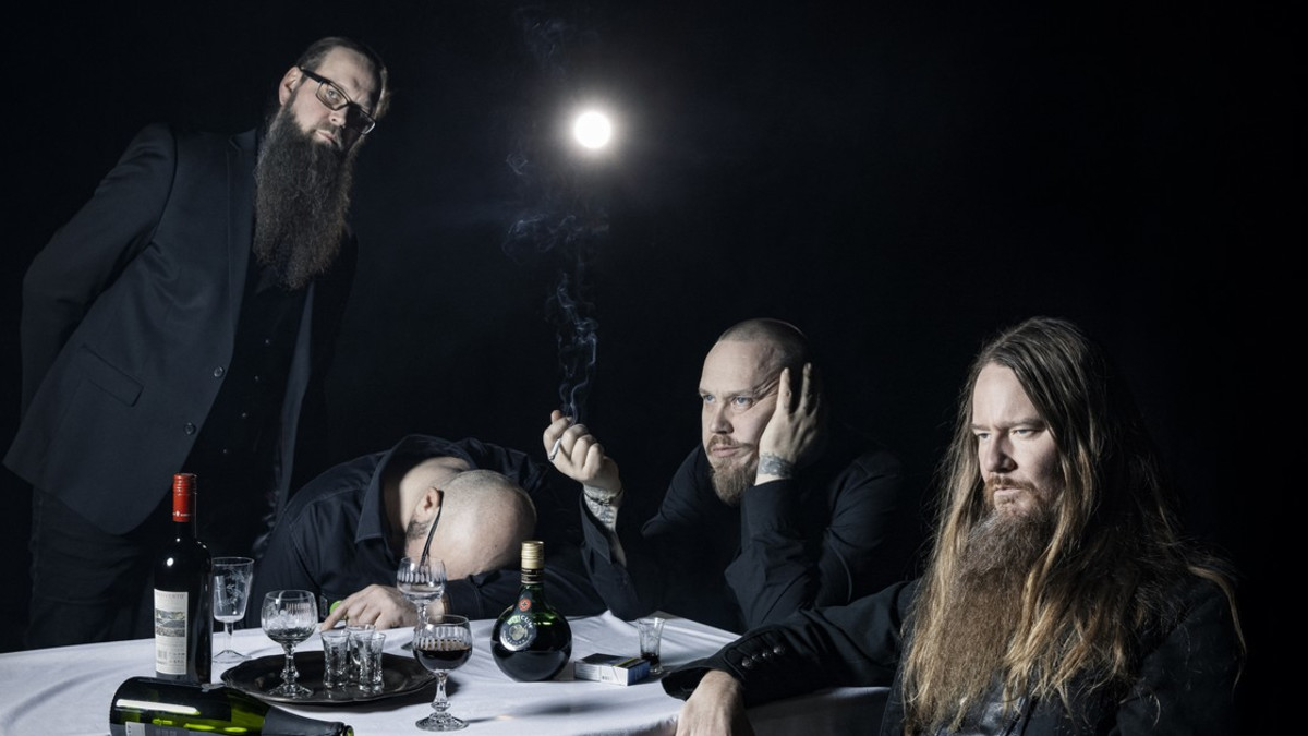 Uusi Kotiteollisuus-single julki - Hynynen: "Herttarouva on ylistys naisille ja naiseudelle"