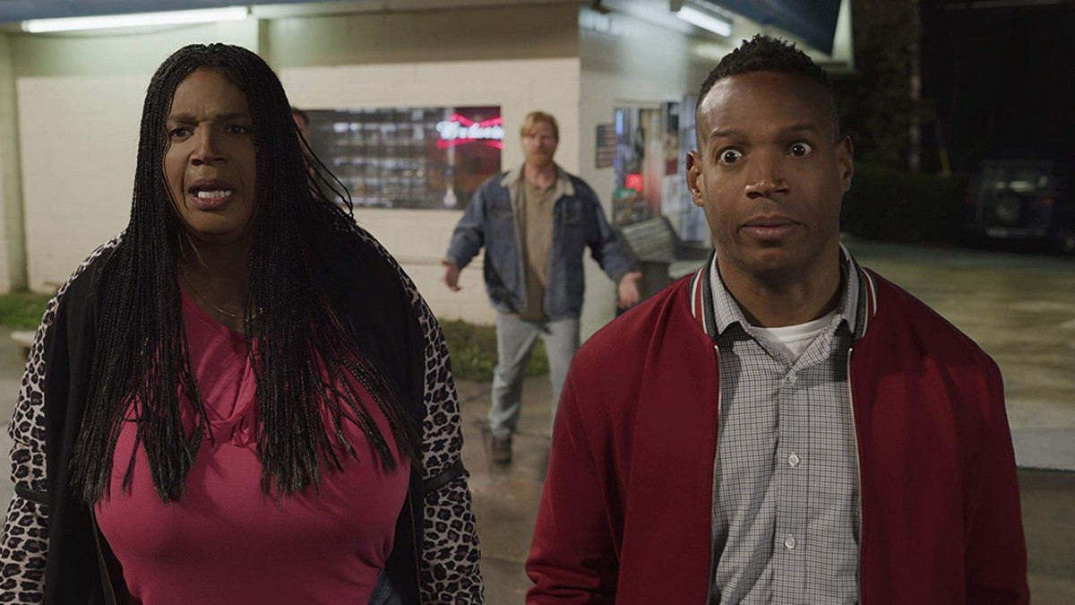 Netflix julkaisee pian yksinoikeudella huippukomedian Kuutoset - Marlon Wayans esittää useita hulvattomia rooleja