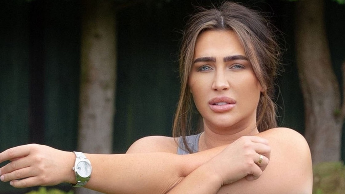 Kurveja piisaa tiukoissa kuteissa! Lauren Goodger kuvattiin treenipuuhissa