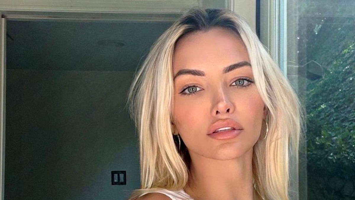 Instagram-povipommi Lindsey Pelas ei kurvejaan piilottele