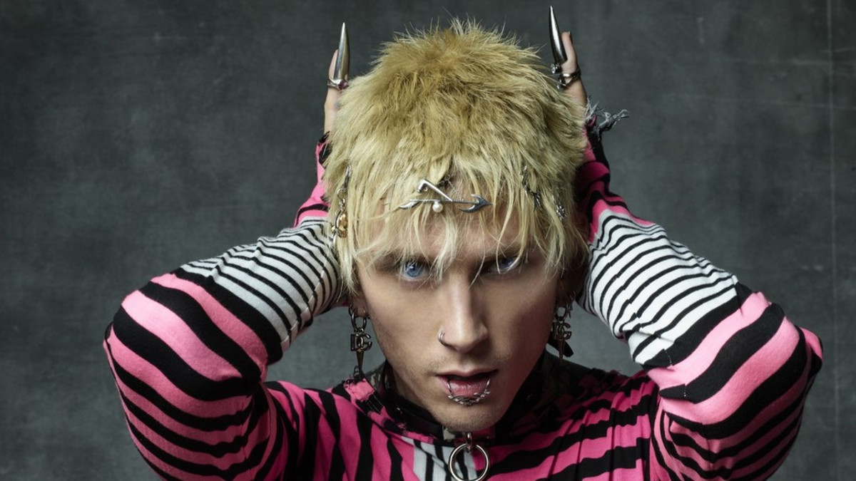 Machine Gun Kelly ja Bring Me The Horizon yhteistyössä: Maybe
