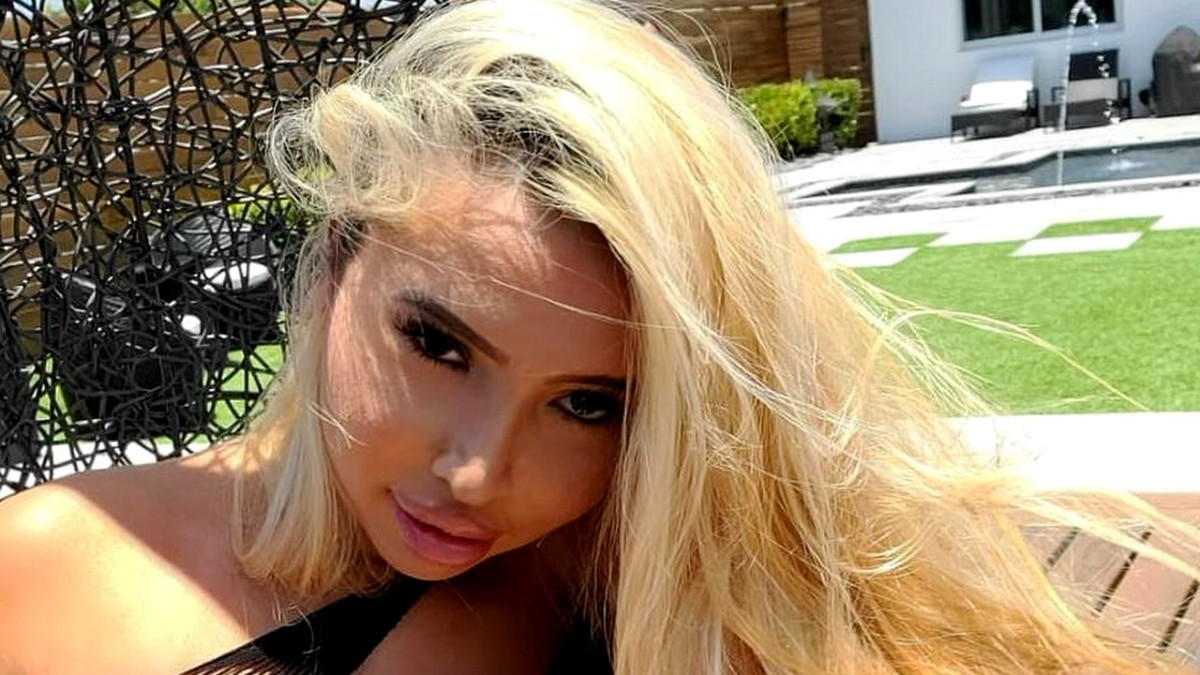 TikTok-pyllytähti Maria Gjieli, 25, ei jätä ketään kylmäksi