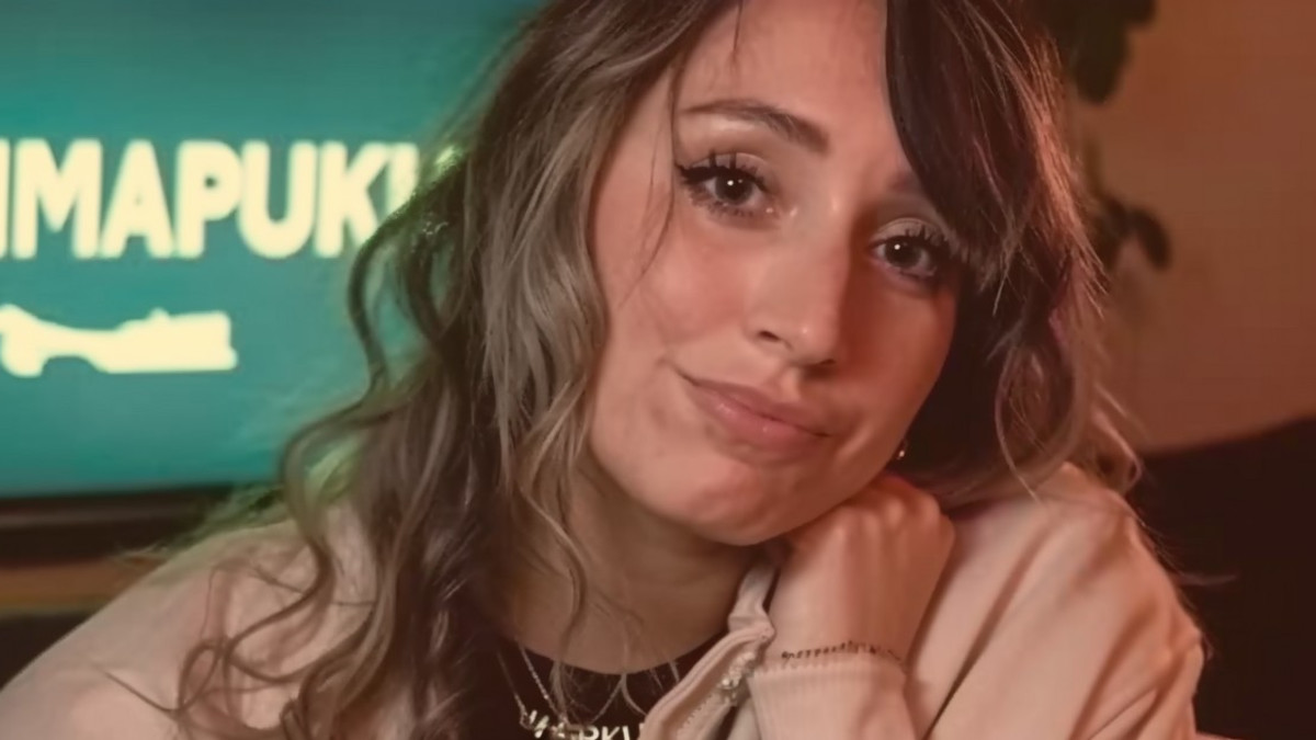 "Oma vartalo, omat säännöt" - TikTok-Meredith kannustaa nauttimaan uimapuvussa rannalla