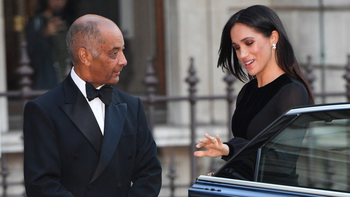 Meghan Markle sulki auton oven - some kuohahti!