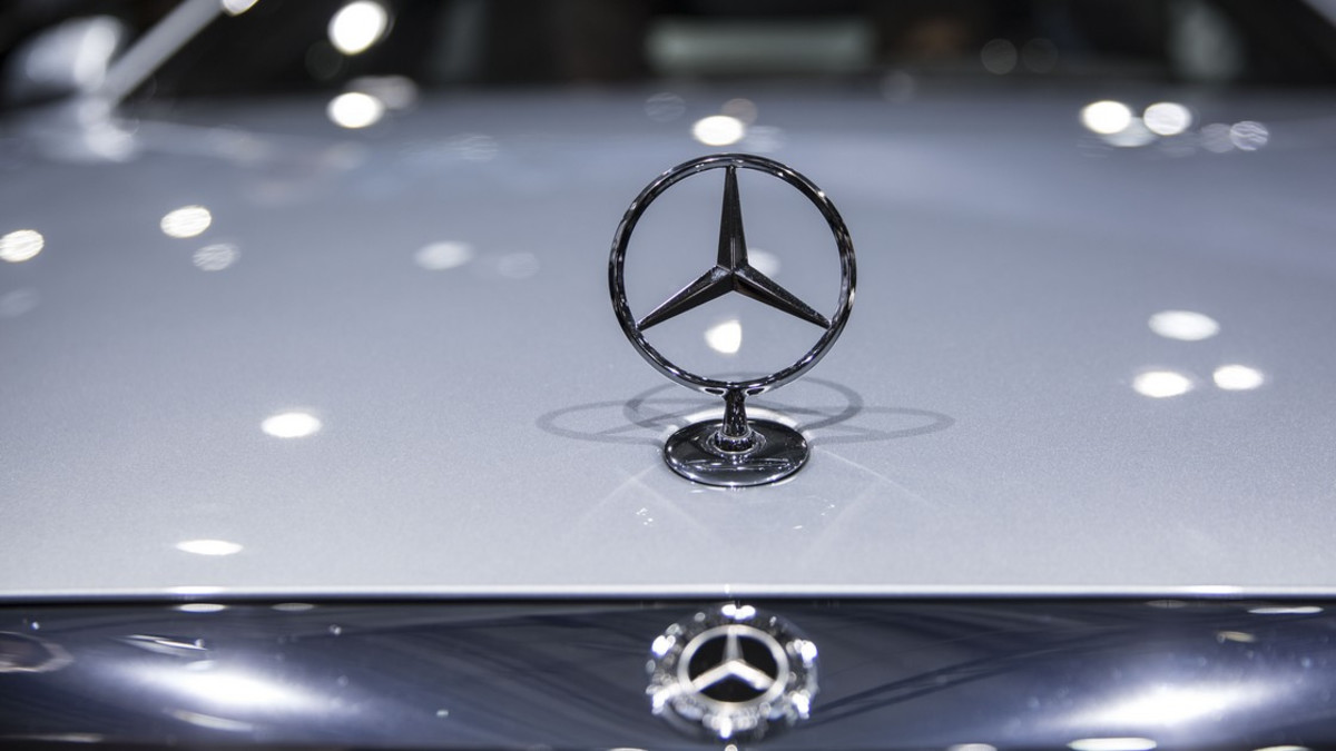 Mercedes-Benz osallistui 10 Years Challenge -kuvahaasteeseen