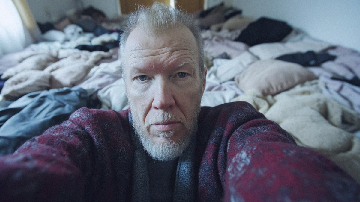 Takaisin deittailun pariin 60-vuotiaana miehenä - miten kertoa kiinnostuksesta?