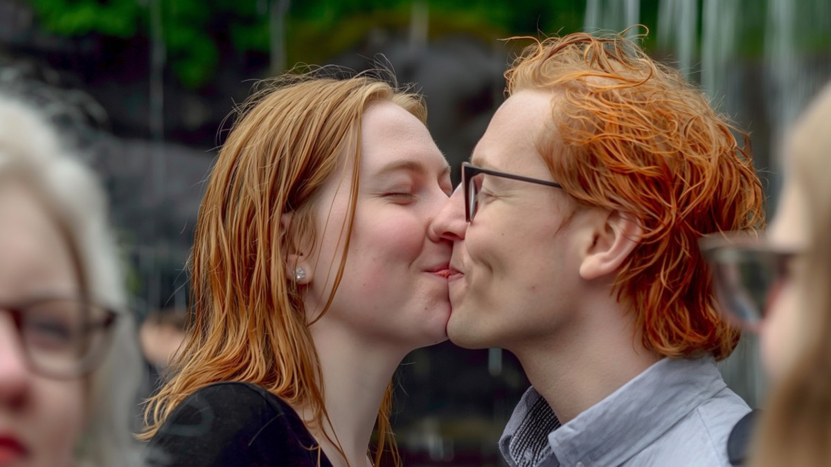Tytär seurustelee huomattavasti vanhemman miehen kanssa - äiti huolissaan