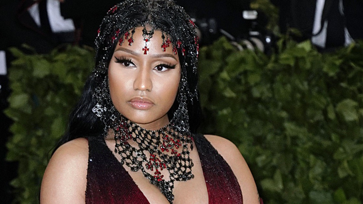 Mikä povi! Nicki Minaj käänsi päät
