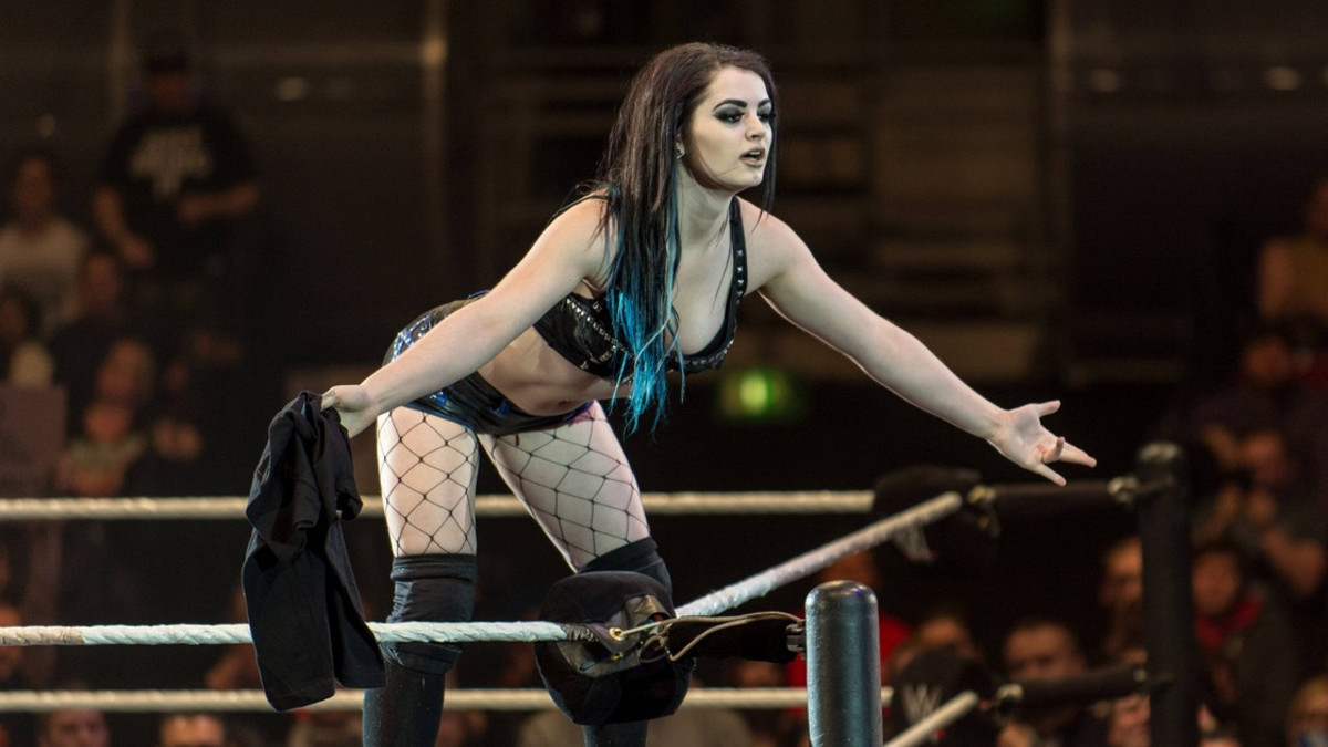 WWE-kaunokaisen puhelimesta hakkeroitiin kuvia ja videoita - oraaliseksiä, itsetyydytystä ja ryhmäseksiä painijoiden kanssa