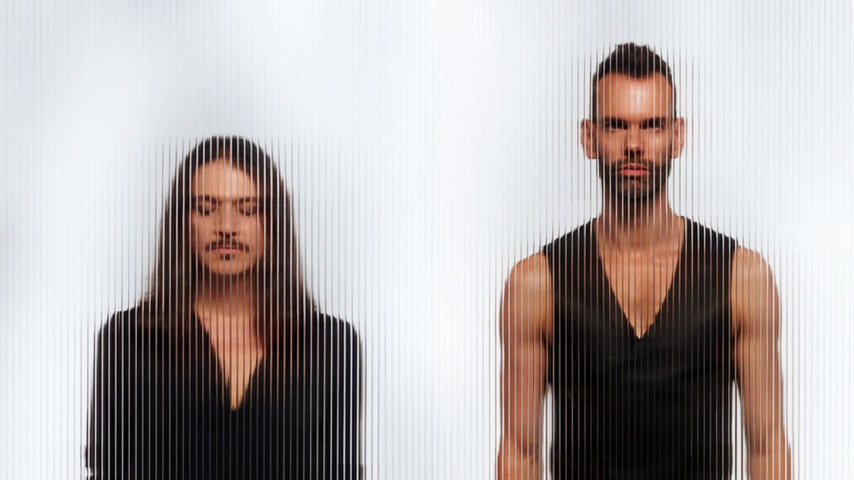 Placebo esiintyy Helsingin Jäähallissa lokakuussa 2022 - uusi single Surrounded By Spies julki