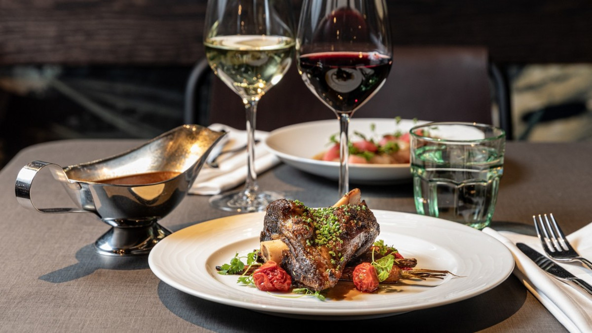 Tältä näyttää Cantina Westin tilalle Helsingin Kasarmikadulle tullut uusi ravintola Gillet - "Keskiössä laadukkaat raaka-aineet ja hyvät maut"