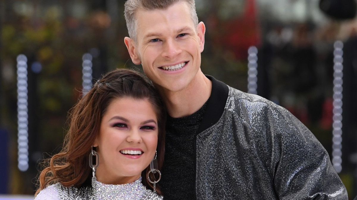 Saara Aalto julkaisi uuden musiikkivideon Dance Like Nobody´s Watching