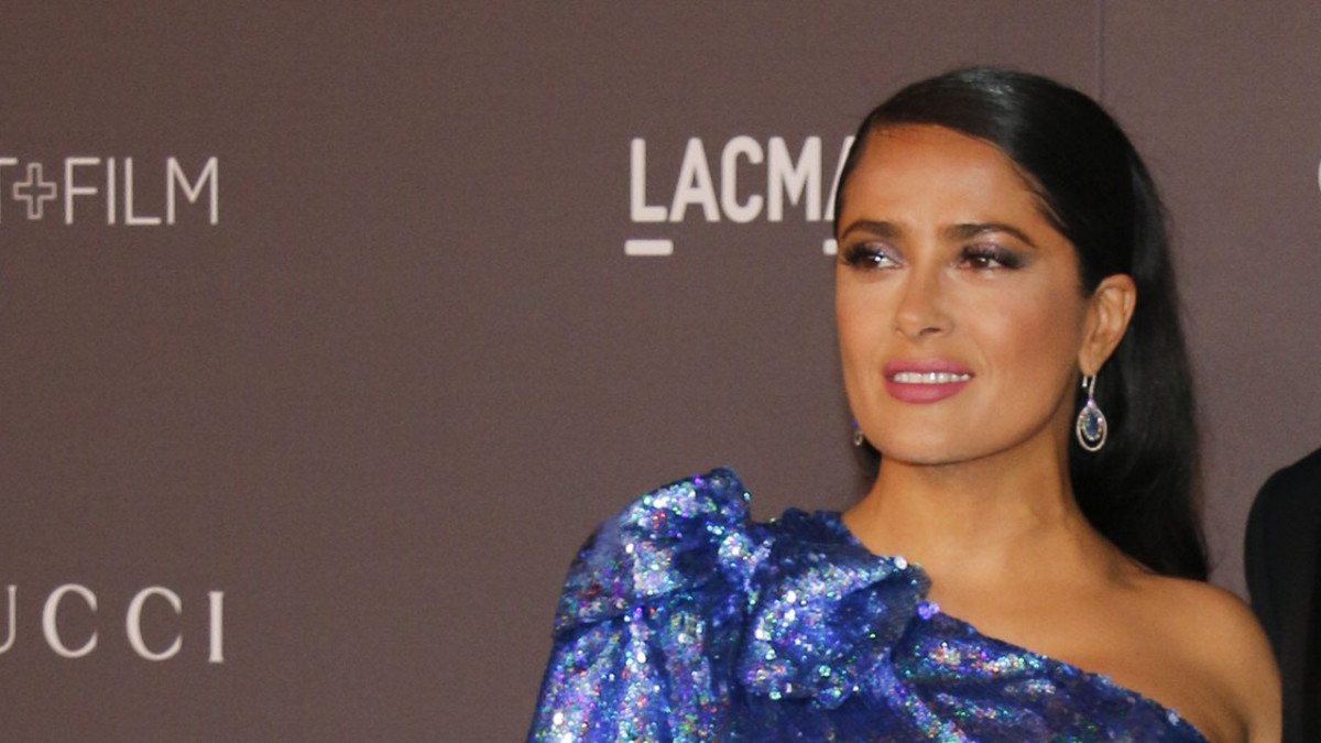 Wow, uhkea Salma Hayek oli illan kuvatuin
