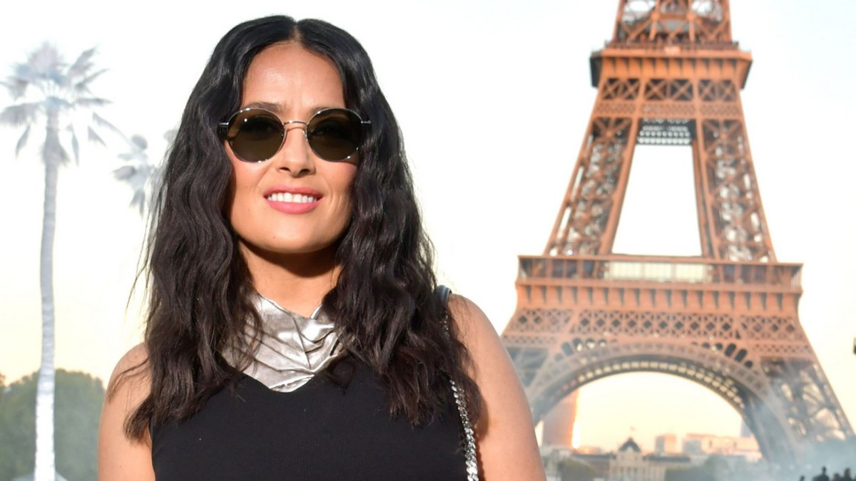 Upea! Salma Hayek käänsi jälleen päät