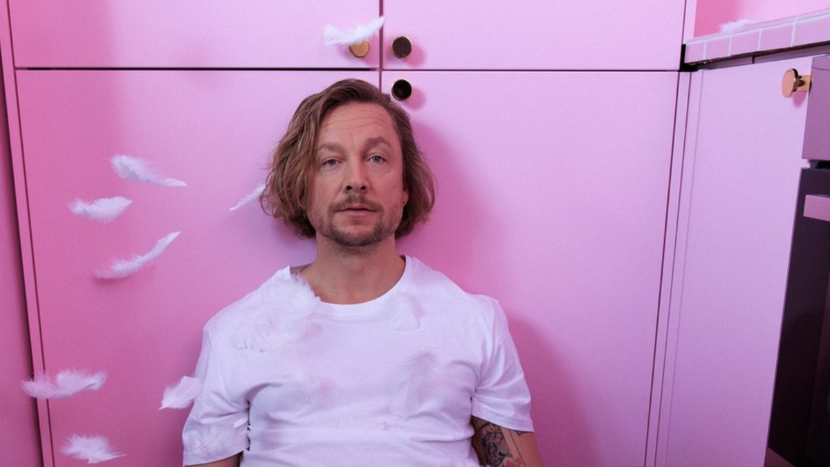 Samu Haber: Sata vuotta sitten -biisi julki, Pelastetaan maailma -albumi tulossa