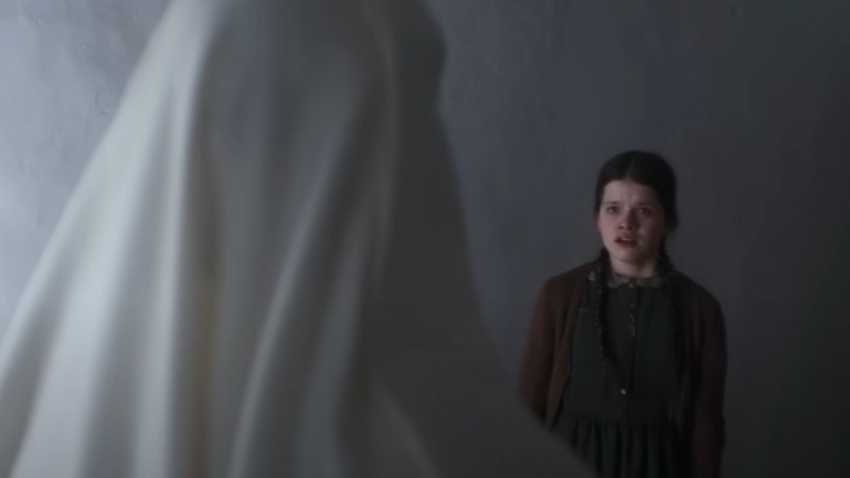 Sisar Kuolema - Netflix julkaisi Veronica-kauhuleffan esiosan
