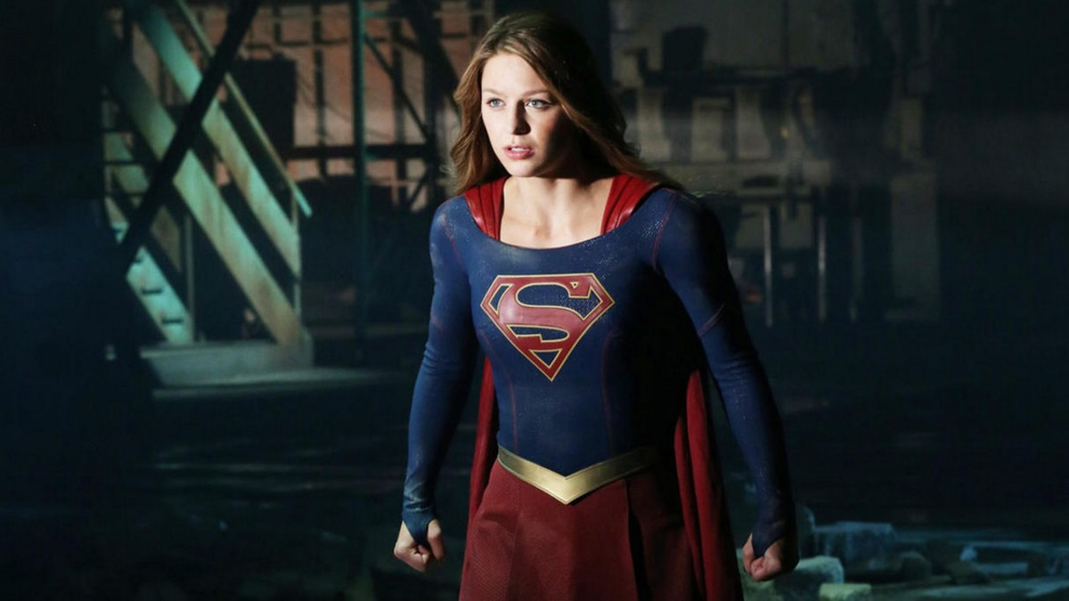 Uusi Lex Luthor! Tältä Miehen puolikkaat -tähti näyttää legendaarisen pahiksen roolissa Supergirl-sarjassa
