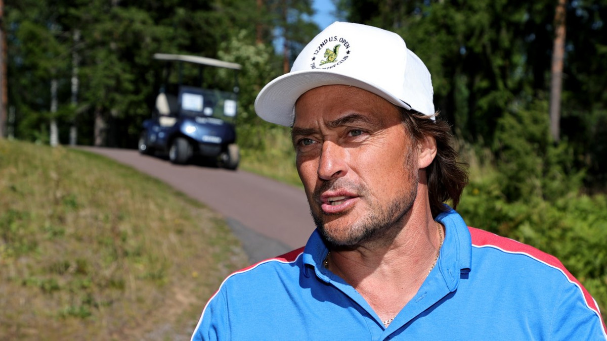 Teemu Selänne ihmettelee valtavaa sähkölaskuaan tyhjillä olevasta talostaan - "Aika kova..."