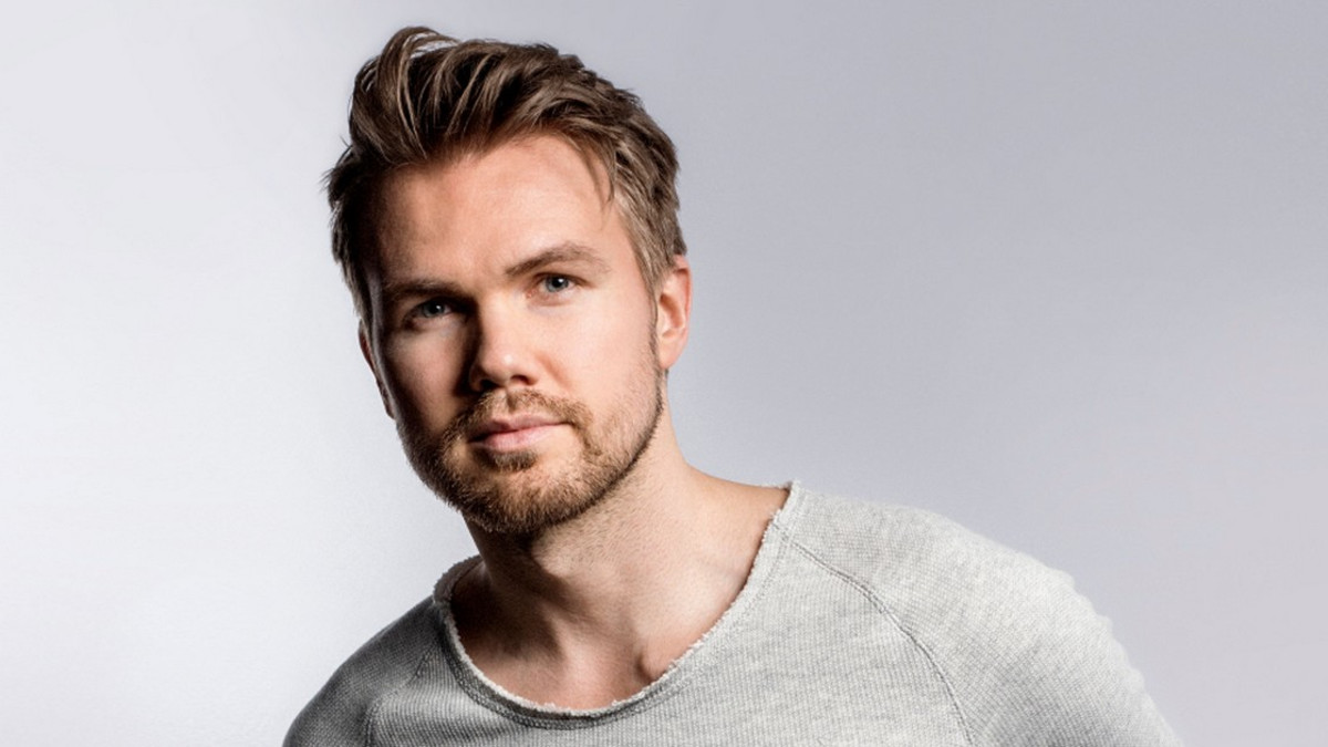 Jo lähes miljoona Spotify-kuuntelua! Suomalainen Tempo Giusto ja Armin van Buuren julkaisivat yhteisbiisin Mr. Navigator