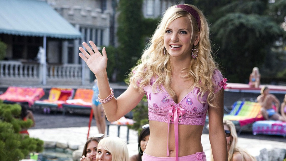 Pian tv:ssä: Puputalo on Playboy-henkinen komedia - myös Hugh Hefner mukana