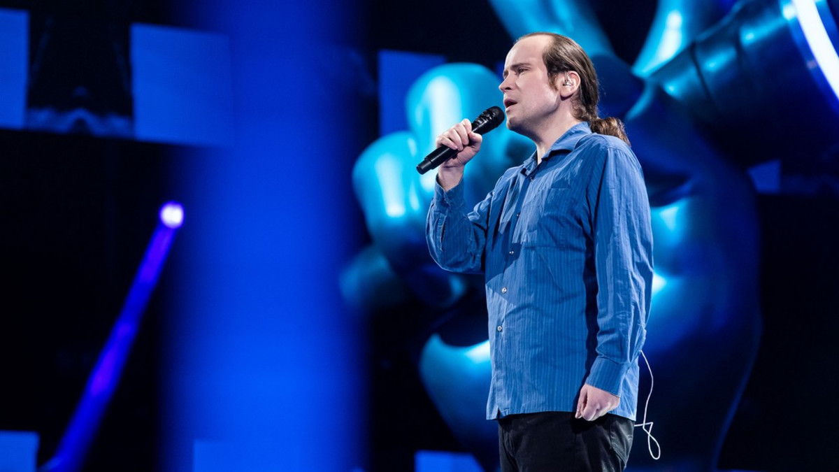 The Voice of Finland 10 tänään: Kalle Virtanen saa ristiriitaista palautetta Sinua, sinua rakastan -tulkinnastaan