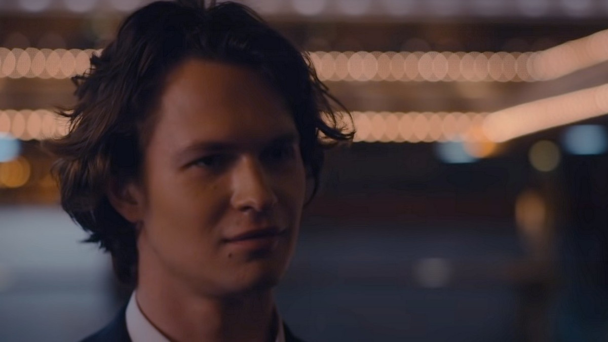 Ansel Elgort on komea näky myös Instagram-kuvissaan