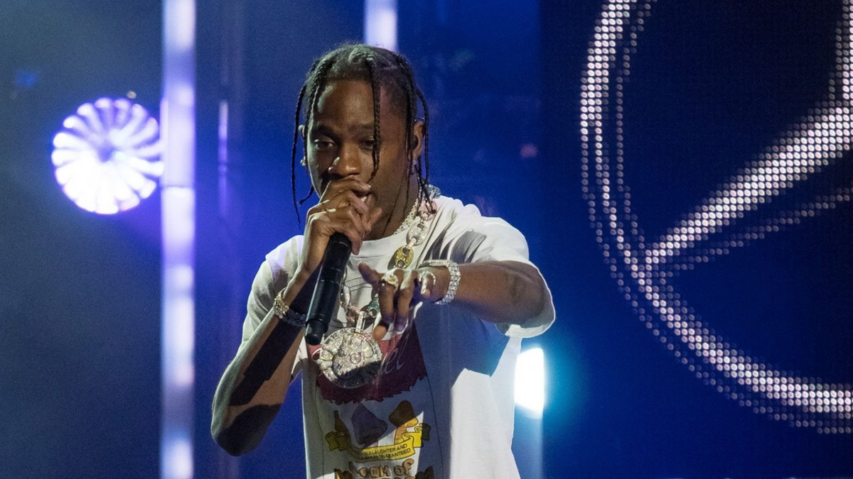 Räppäri Travis Scott poisti Instagram-tilinsä - Kylie Jenner epäillyt pettämisestä