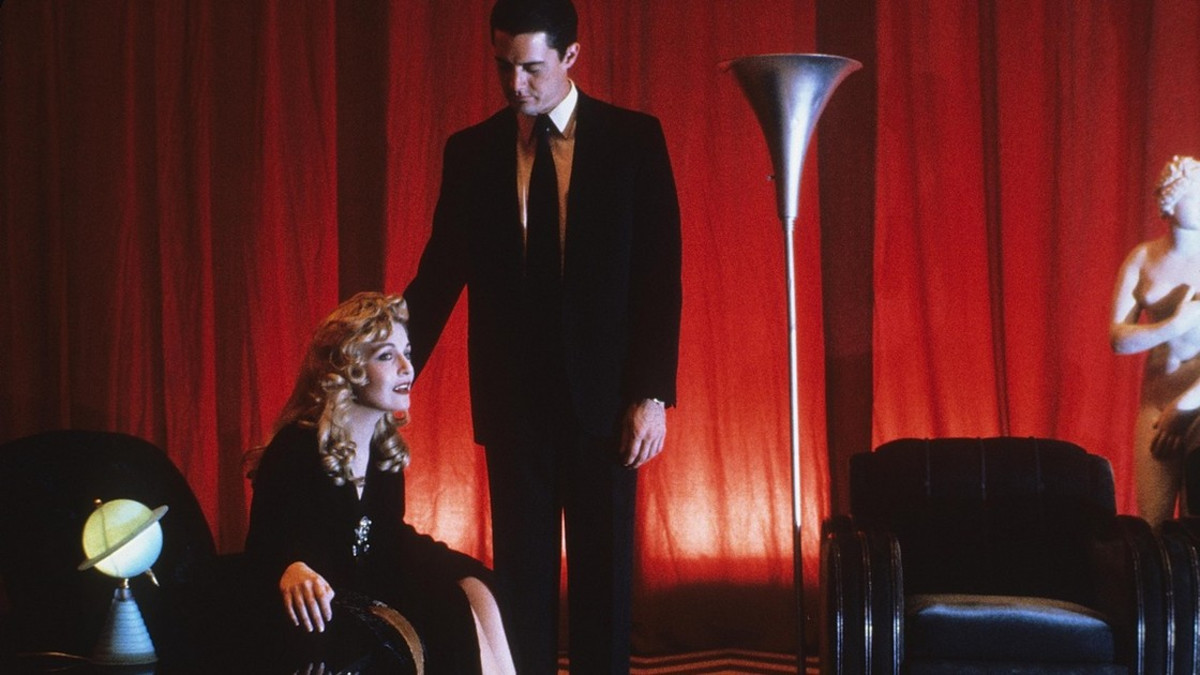 Twin Peaks -näyttelijät kokoontuivat yhteen - Mädchen Amick julkaisi kuvan