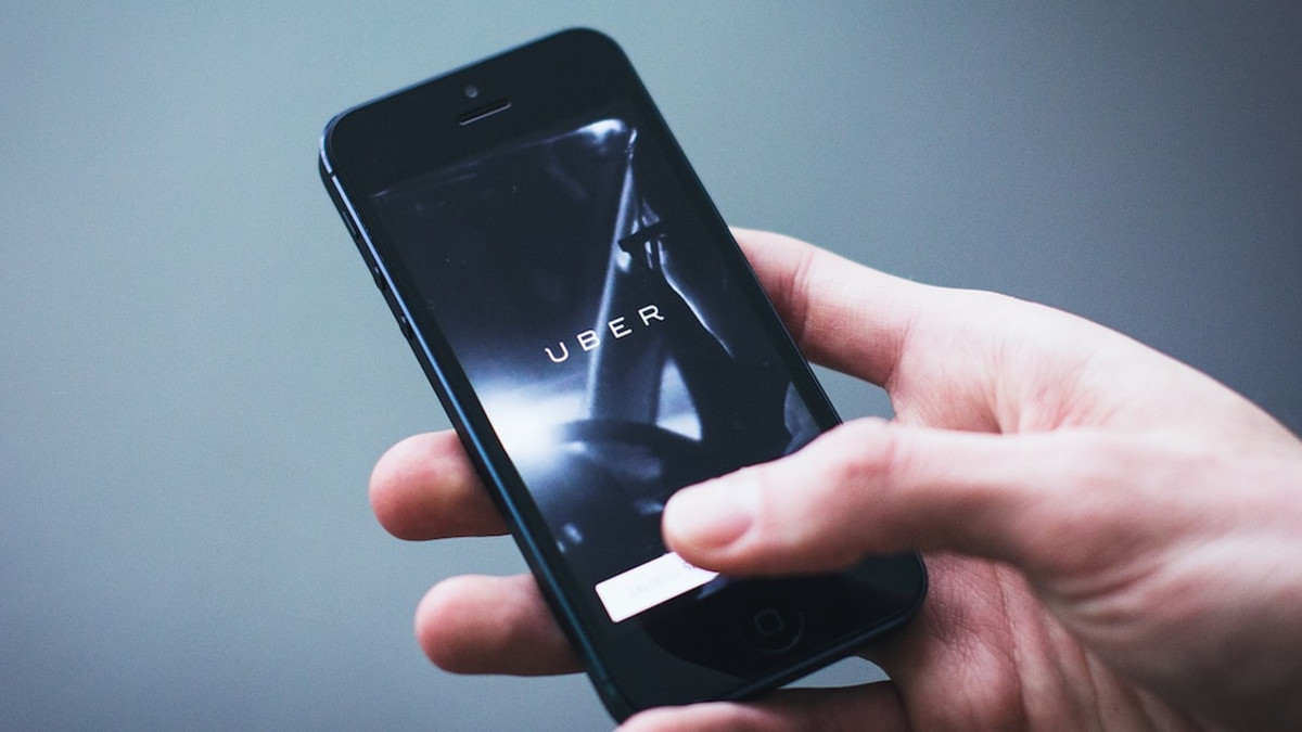 Uber veloitti kahdeksan kilometrin matkasta yli 12 000 euroa - "pieni" virhe huvittaa maailmalla