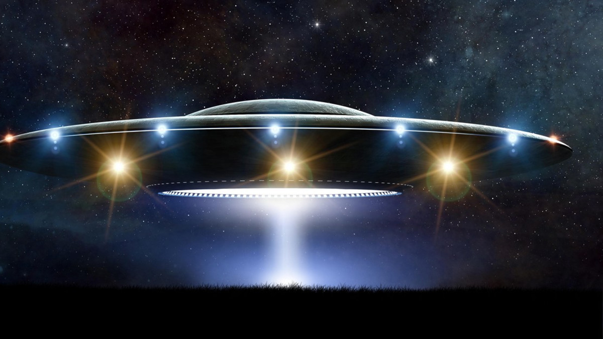 Robbie Williams: "UFO leijui pääni päällä" - olisi osunut siihen tennispallolla