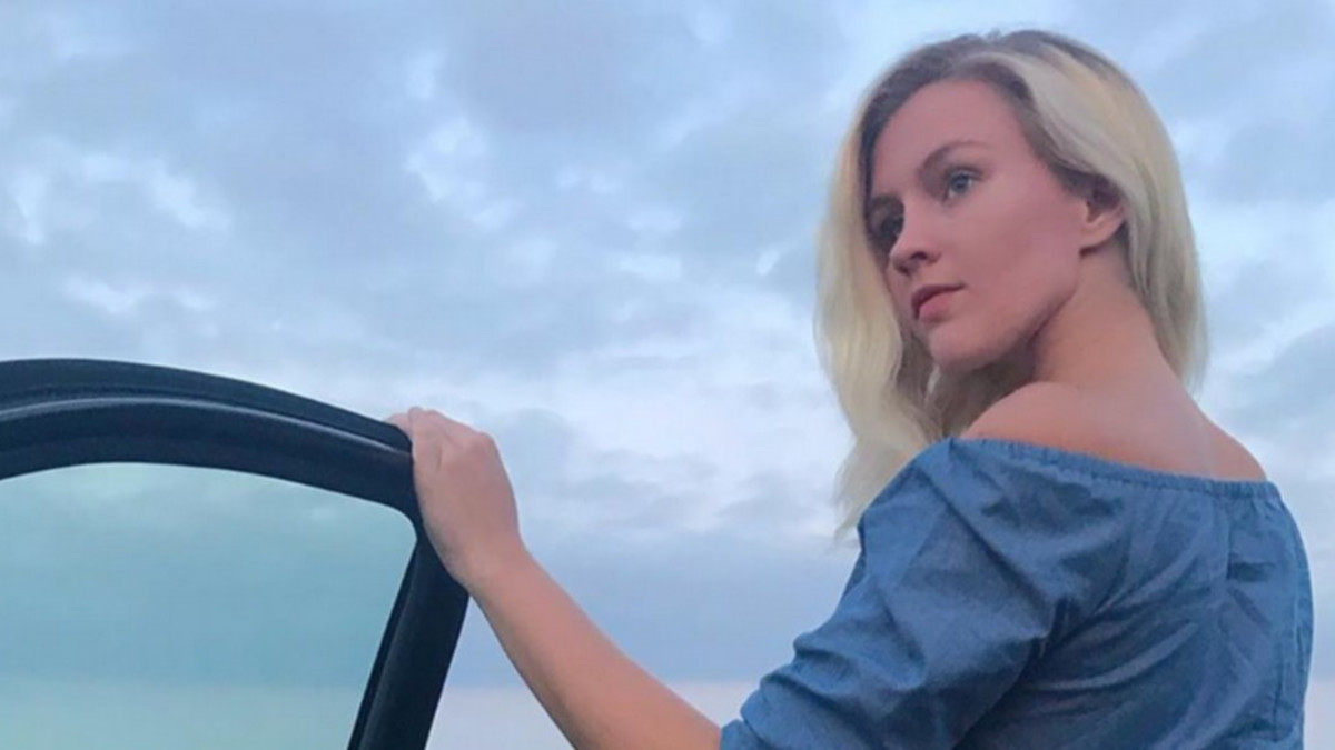 Mikä bikinipeppu! Hollantilainen Vera Dijkmans on Instagram-helmi