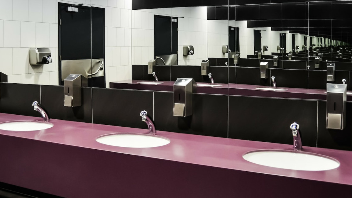 Kaipaatko WC-paperia? Kasvosi tallennetaan väliaikaiseen tietokantaan