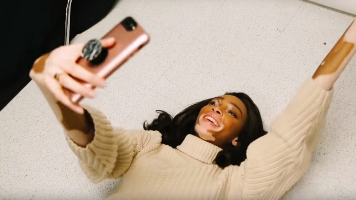 Vasta toukokuussa ilmestyvä Sports Illustrated -lehden uimapukunumero julkisti jo tulokkaan: Winnie Harlow