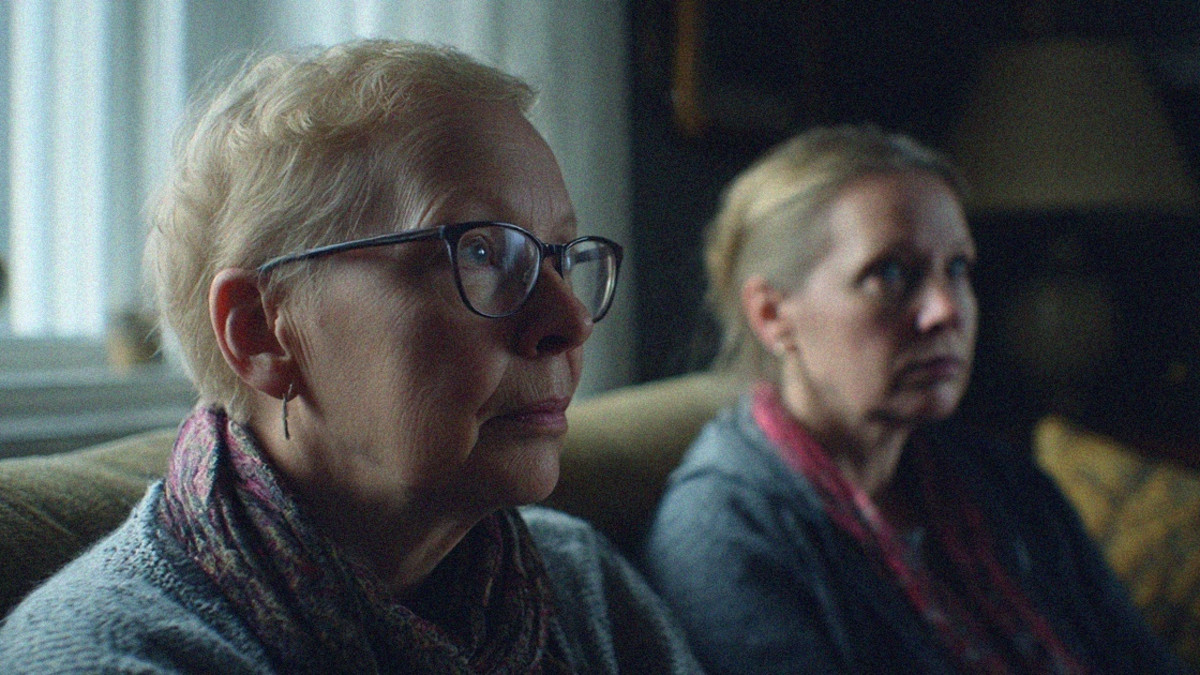 3 merkkiä siitä, että ystävä kamppailee vaikka sanoo "olen ihan kunnossa"