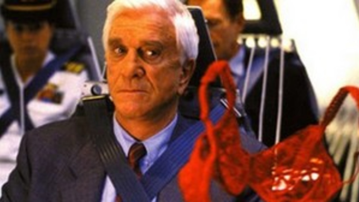 Rakastettu koomikko Leslie Nielsen menehtyi